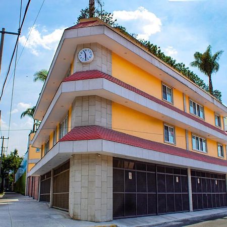 Отель La Casa Del Reloj Мехико Экстерьер фото